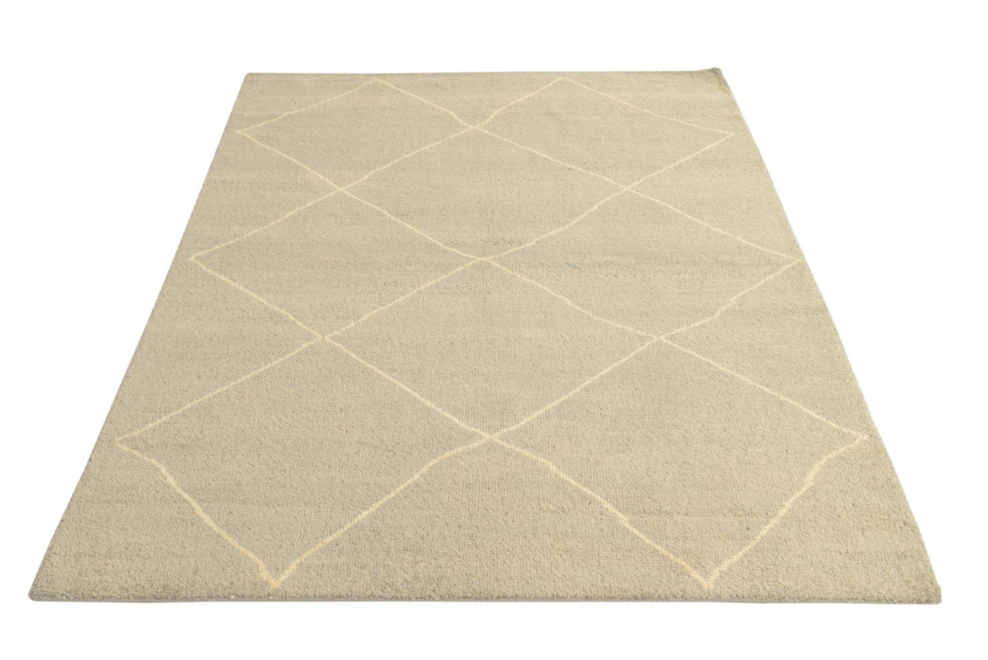 4' 8 x 6' 6 Hand Knotted Moroccan Wool Rug