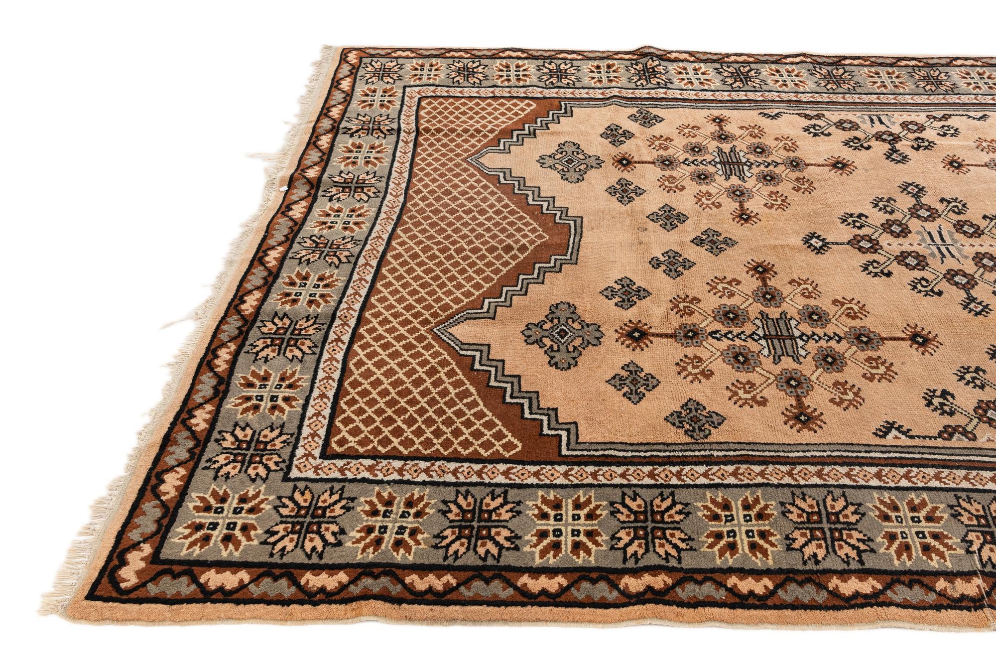6' 6 x 9' 7 Hand Knotted Moroccan Wool Rug