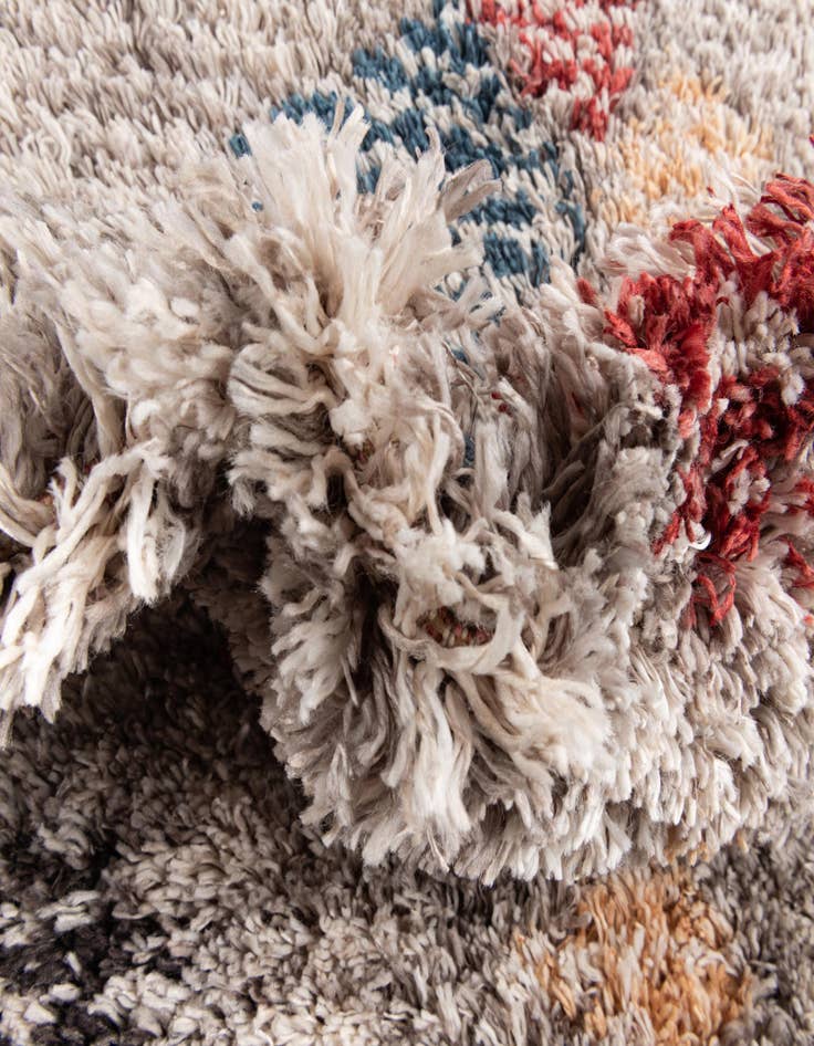 Detail image of 5' 3 x 7' 7 Morocco Rug