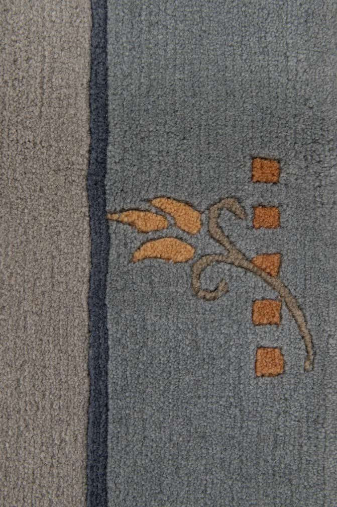 4' 9 x 6' 7 Hand Knotted Nepal Wool Rug