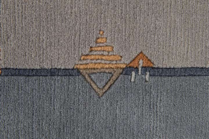 4' 9 x 6' 7 Hand Knotted Nepal Wool Rug