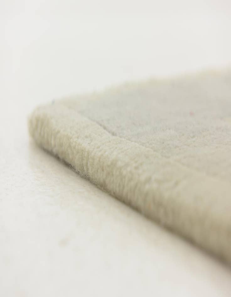 Detail image of 5' x 6' 6 Hand Knotted Nepal Wool Rug