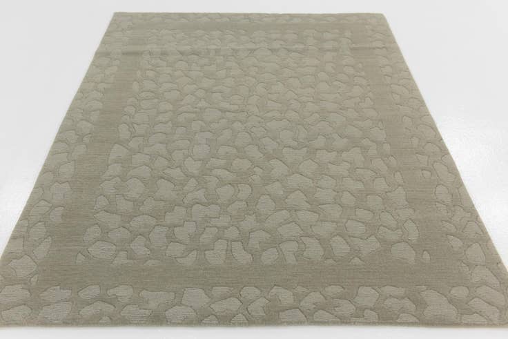 Detail image of 4' 8 x 6' 6 Hand Knotted Nepal Wool Rug