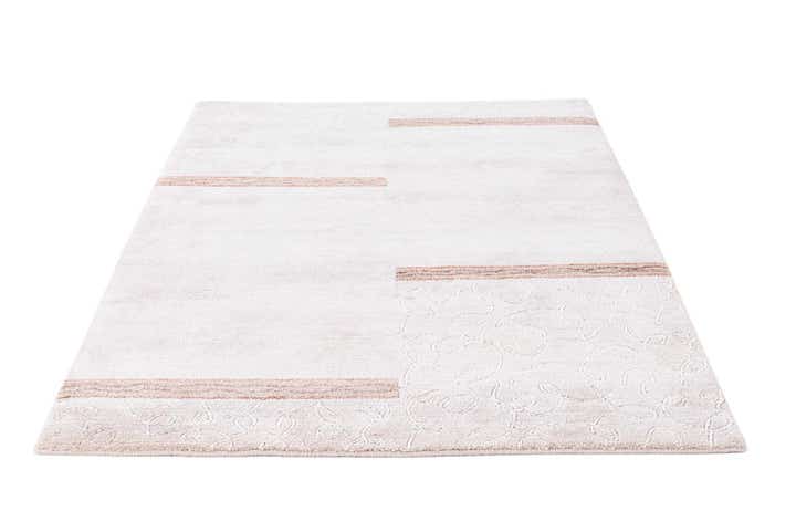 4' x 5' 10 Hand Knotted Nepal Rug