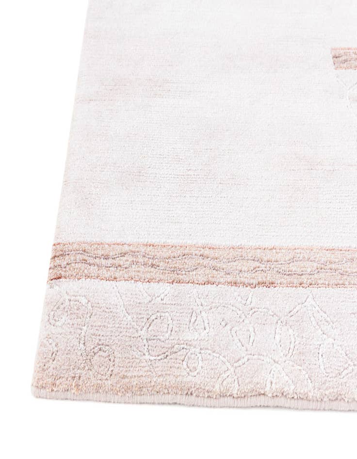 Detail image of 4' x 5' 10 Hand Knotted Nepal Rug