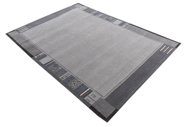 Detail image of 4' 8 x 6' 6 Hand Knotted Nepal Wool Rug