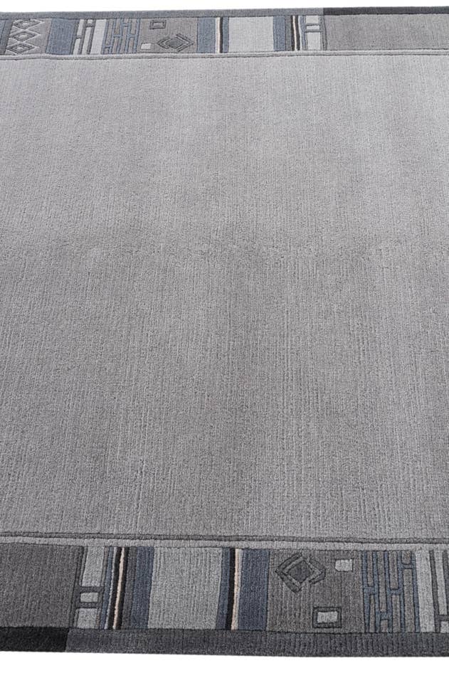 Detail image of 4' 8 x 6' 6 Hand Knotted Nepal Wool Rug