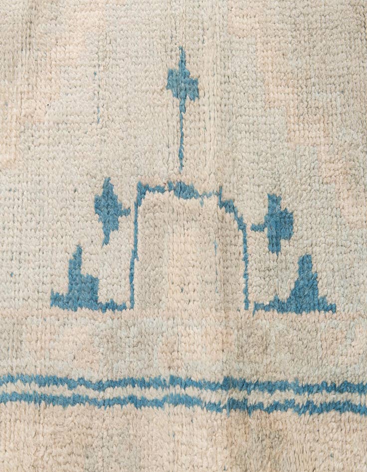 Detail image of 7' 9 x 10' 3 Hand Knotted Oushak Wool Rug