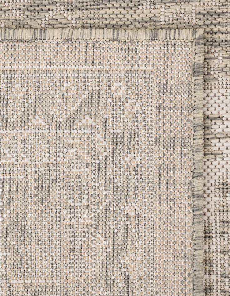 Detail image of 10' x 13' Easy-Clean Aztec Indoor / Outdoor Rug