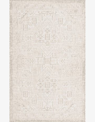 Light Gray Easy-Clean Aztec Indoor / Outdoor Rug