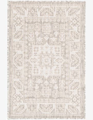 Light Gray Easy-Clean Aztec Indoor / Outdoor Rug