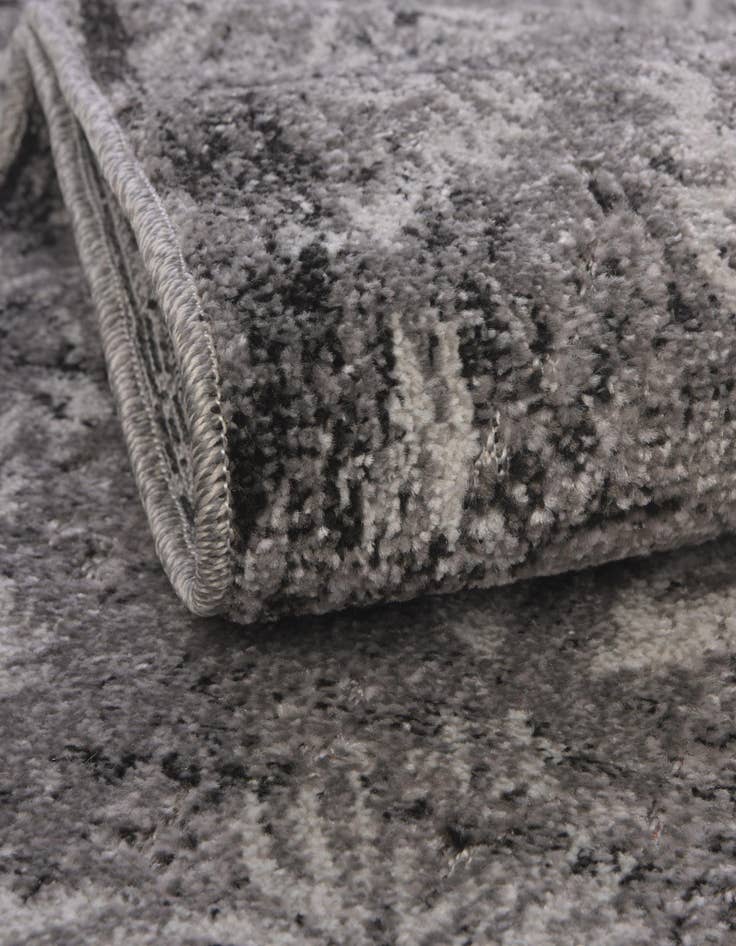 Detail image of 4' x 6'  Washable Botanical Indoor / Outdoor Rug