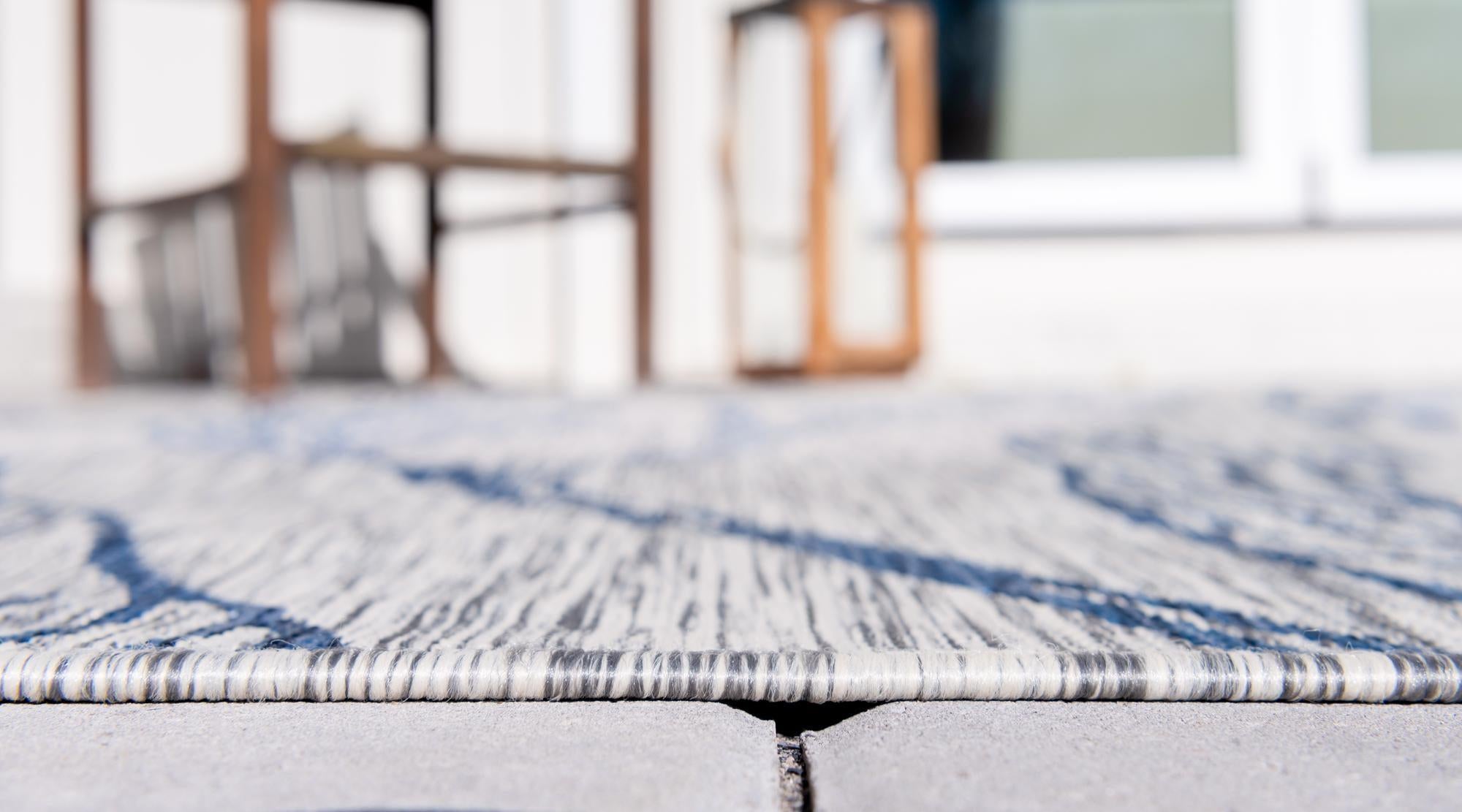 6' x 9' Easy-Clean Botanical Indoor / Outdoor Rug