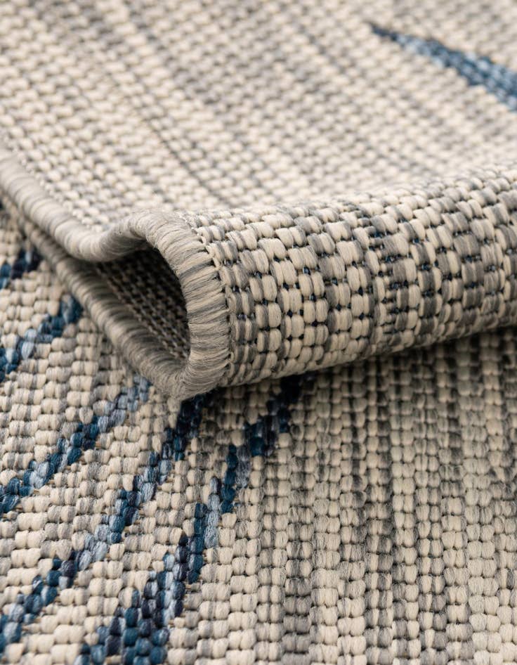 Detail image of 6' x 9'  Washable Botanical Indoor / Outdoor Rug