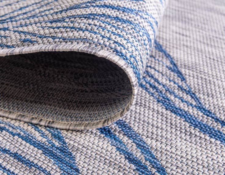 Detail image of 9' x 12' Easy-Clean Botanical Indoor / Outdoor Rug