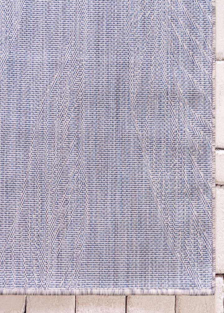 7' x 10' Easy-Clean Botanical Indoor / Outdoor Rug