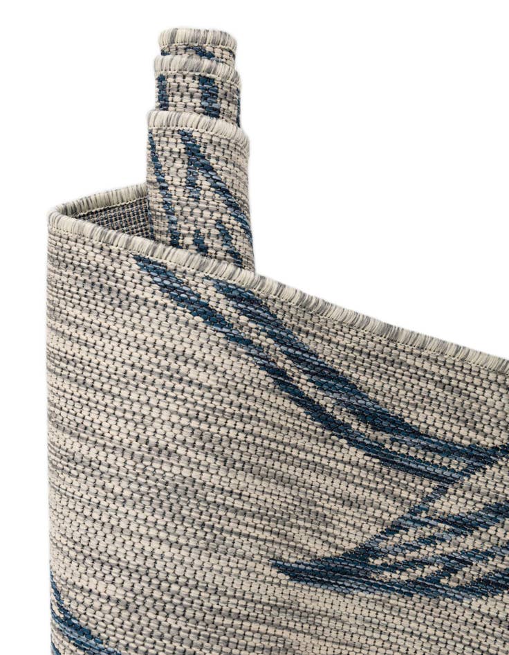 Detail image of 6' x 9'  Washable Botanical Indoor / Outdoor Rug