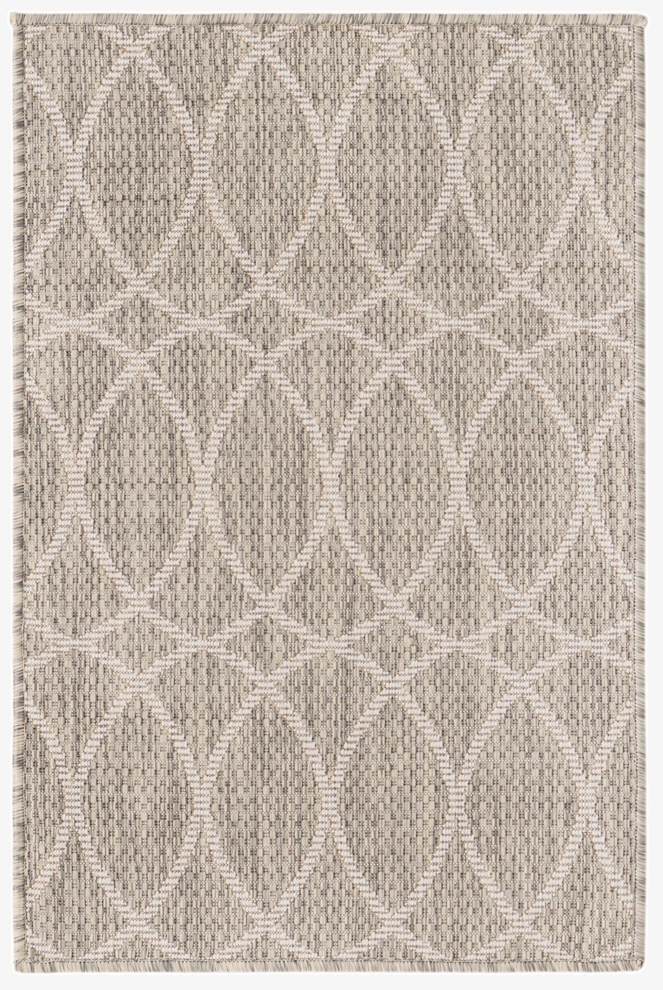 2' x 3' Washable Lattice Indoor / Outdoor Rug