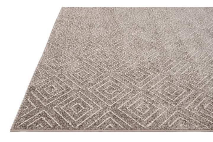 5' 3 x 7' 8 Easy-Clean Modern Indoor / Outdoor Rug