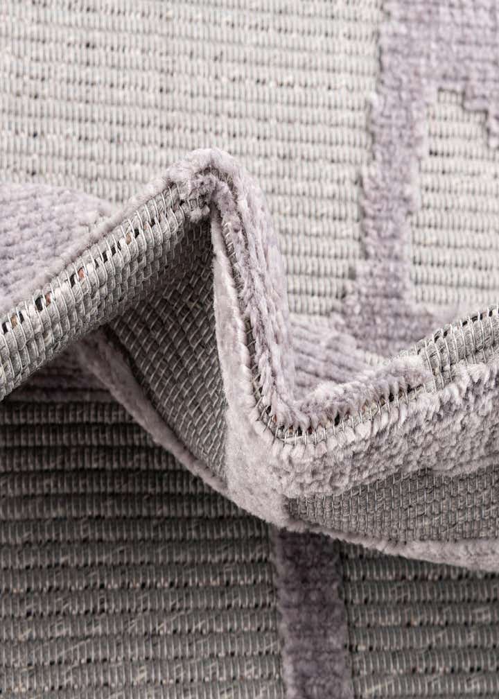 5' x 7' 7 Easy-Clean Indoor / Outdoor Rug