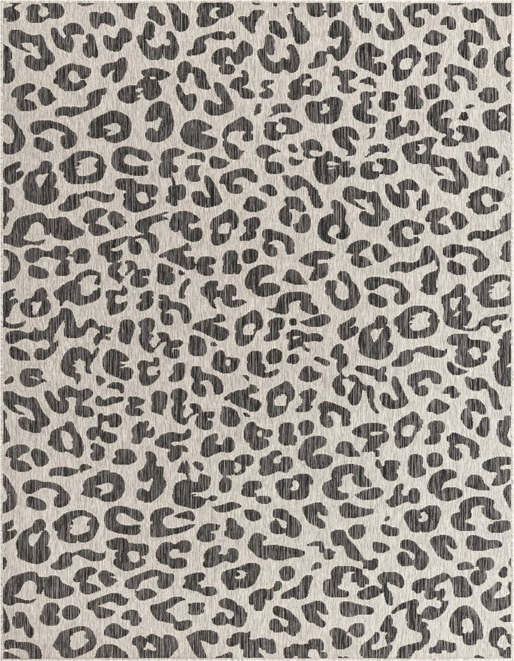 Detail image of 7' x 10' Easy-Clean Safari Indoor / Outdoor Rug