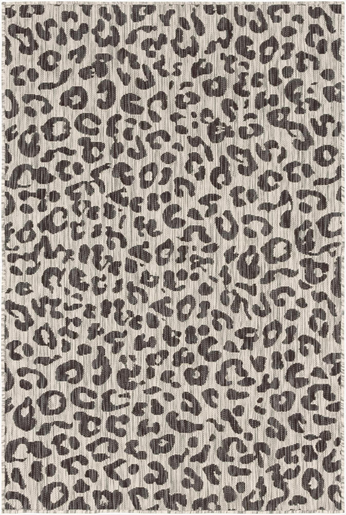 Primary image 4' x 6'  Washable Safari Indoor / Outdoor Rug