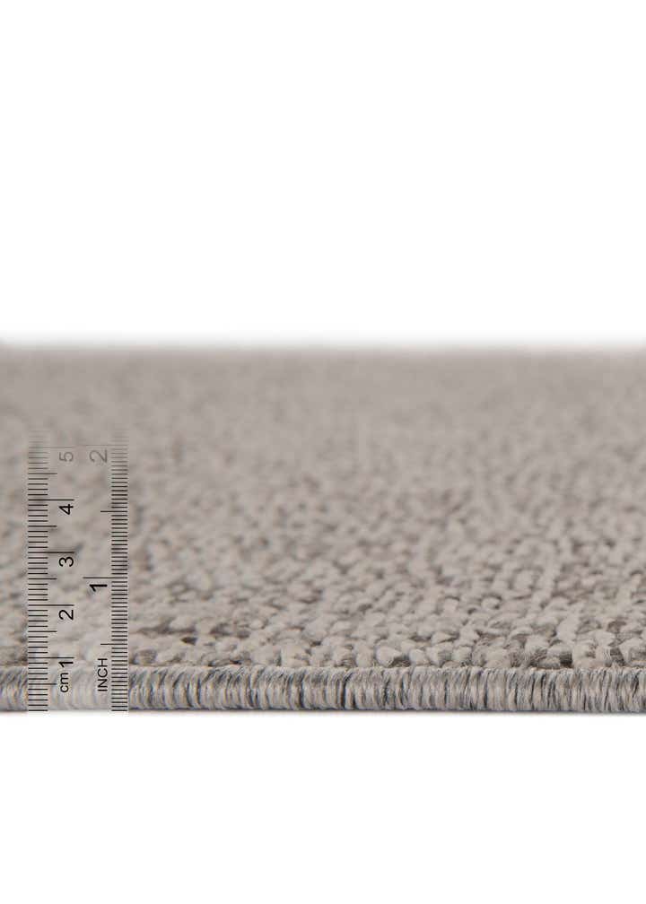 5' 3 x 8' Easy-Clean Solid Indoor / Outdoor Rug