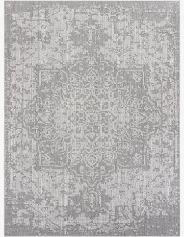 Light Gray Easy-Clean Traditional Indoor / Outdoor Rug