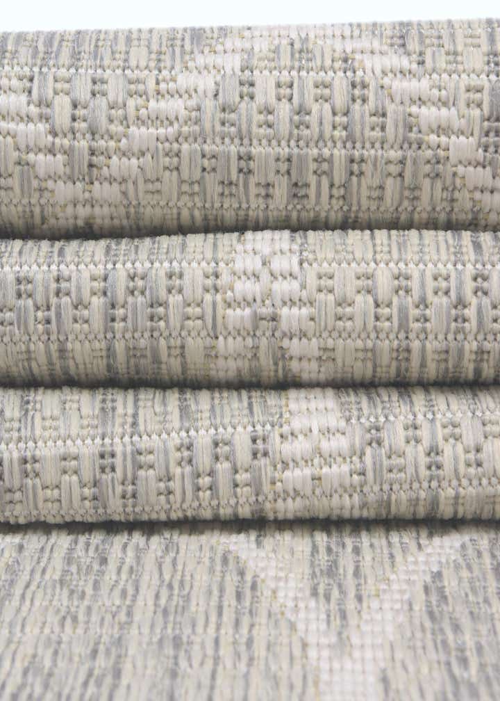 4' x 6' Easy-Clean Trellis Indoor / Outdoor Rug