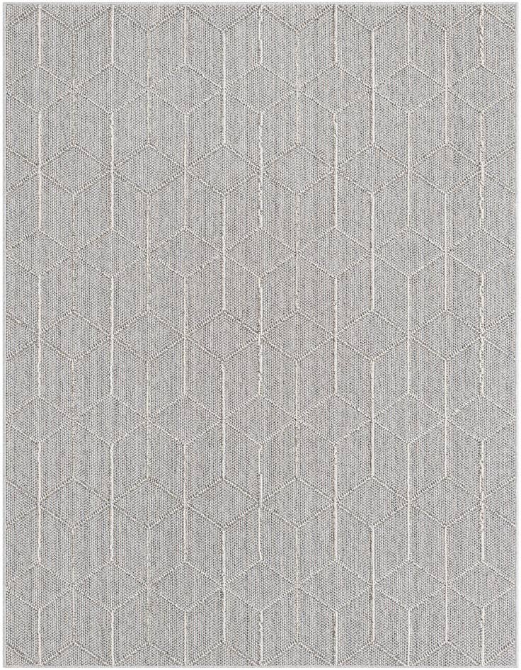Detail image of 5' 3 x 8' Easy-Clean Trellis Indoor / Outdoor Rug