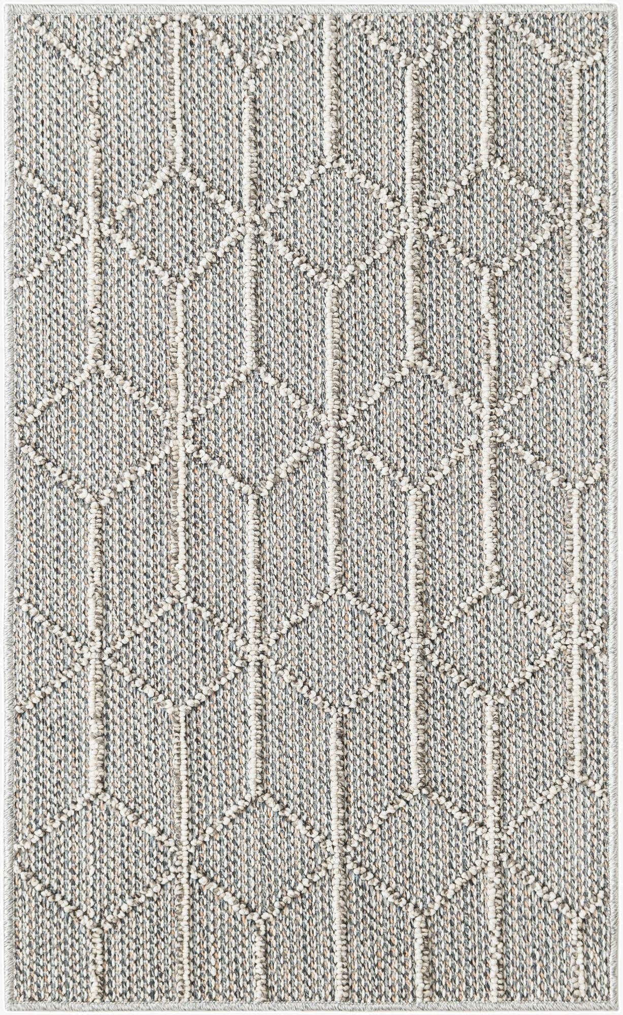 2' x 3' 1  Washable Trellis Indoor / Outdoor Rug