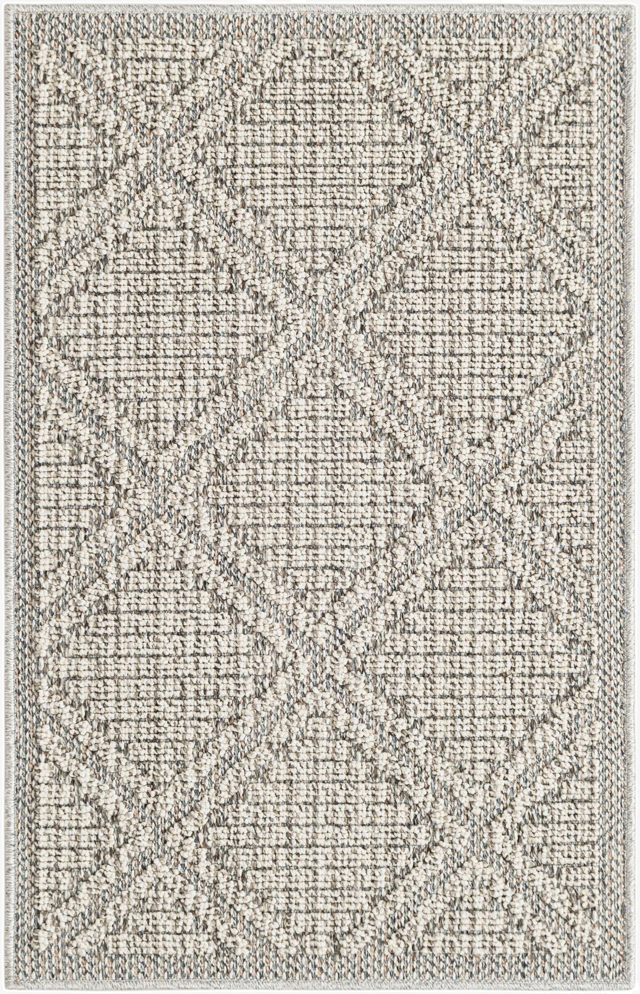 Primary image 2' x 3' 1  Washable Trellis Indoor / Outdoor Rug