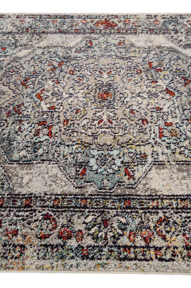 Detail image of 5' 3 x 7' 6 Palazzo Rug