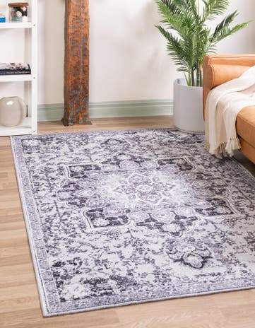 5' 3 x 8' Washable Renaissance Rug