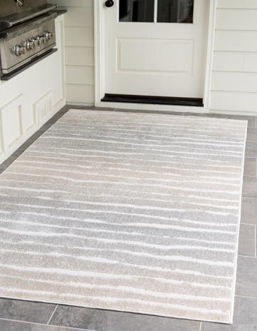 Light Gray Easy-Clean Sabrina Soto Ola Indoor / Outdoor Rug