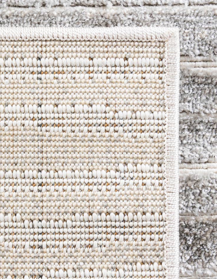 Detail image of 5' x 8' Easy-Clean Sabrina Soto Ola Indoor / Outdoor Rug