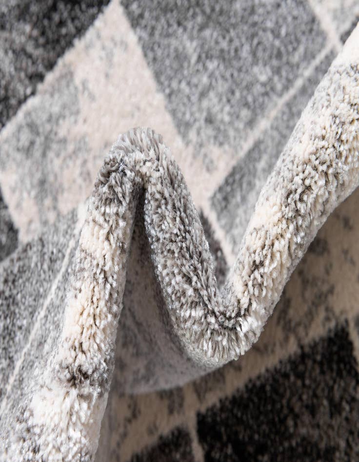 Detail image of 7' x 10' Safari Rug