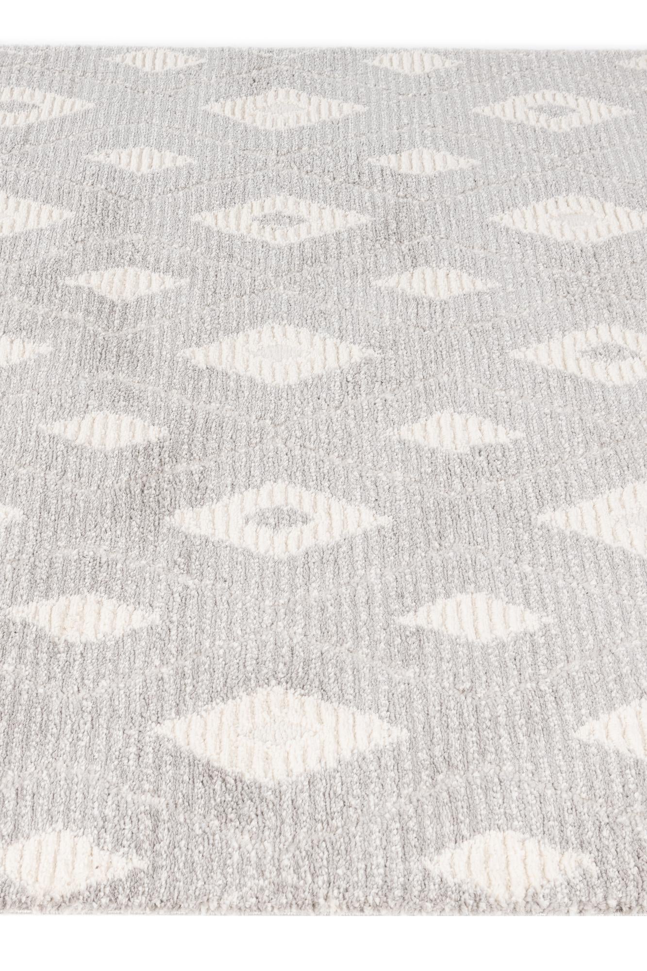 5' 3 x 7' 10 Soft Touch Shag Rug