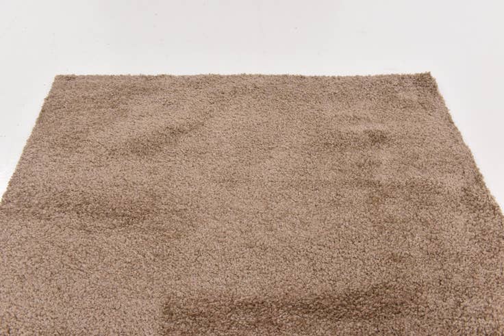 Detail image of 5' 3 x 7' 6 Solid Shag Rug