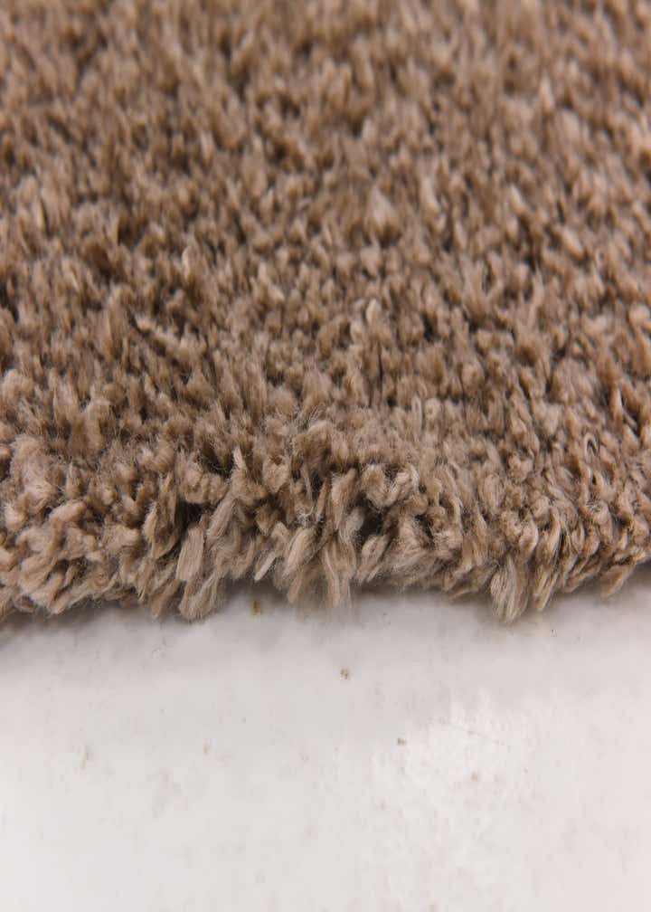 5' 3 x 7' 6 Solid Shag Rug