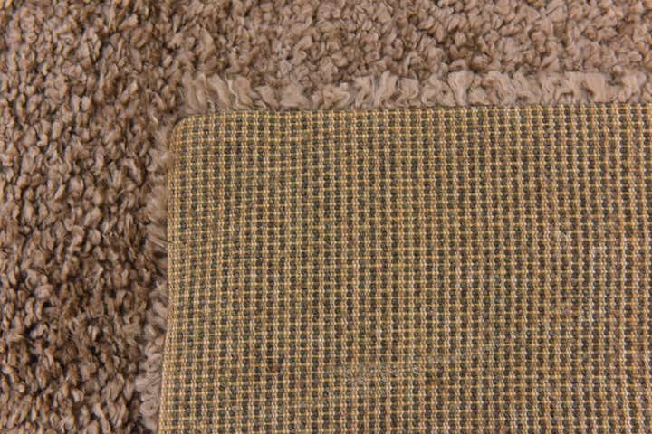 5' 3 x 7' 6 Solid Shag Rug