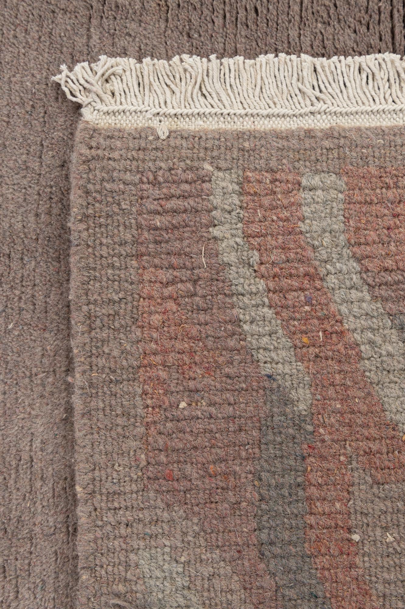 4' x 6' Hand Knotted Tibet Wool Rug