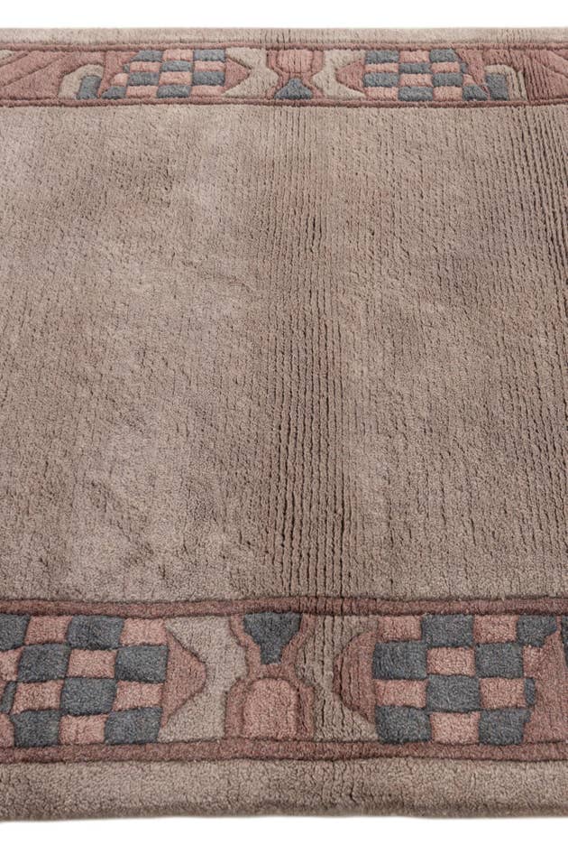 Detail image of 4' x 5' 10 Hand Knotted Tibet Wool Rug