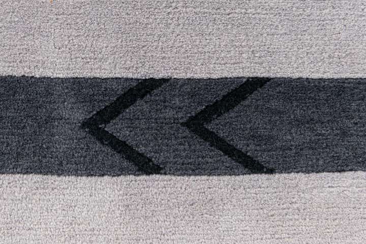 5' 8 x 7' 9 Hand Knotted Tibet Wool Rug
