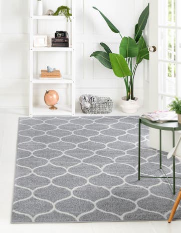 3' x 5' Trellis Frieze Rug