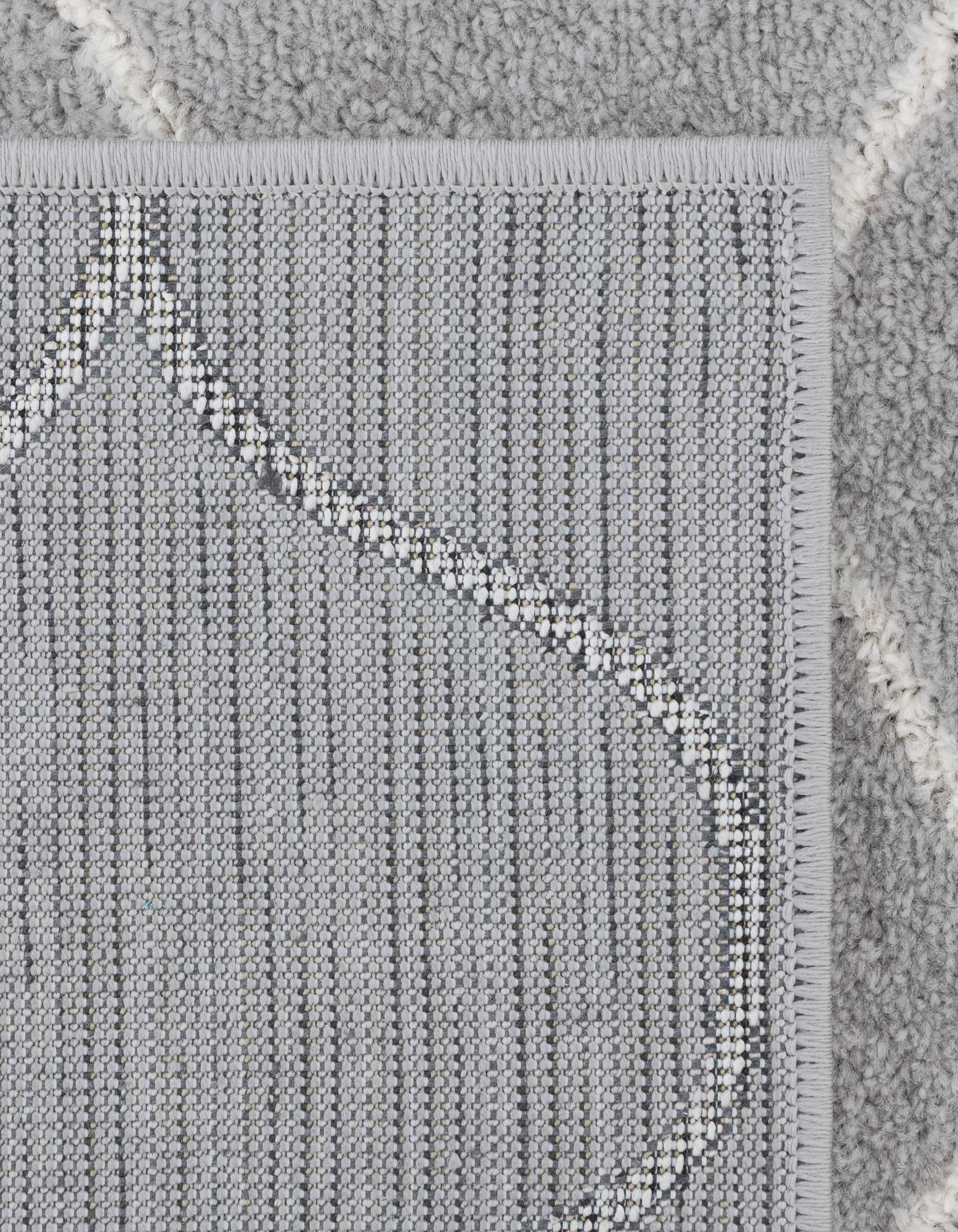 2' x 3' Trellis Frieze Rug