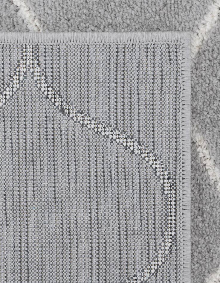 Detail image of 7' x 10' Trellis Frieze Rug