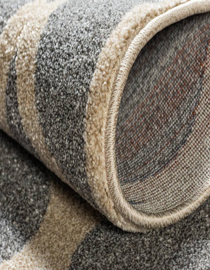 Detail image of 3' 3 x 5' 3 Trellis Rug