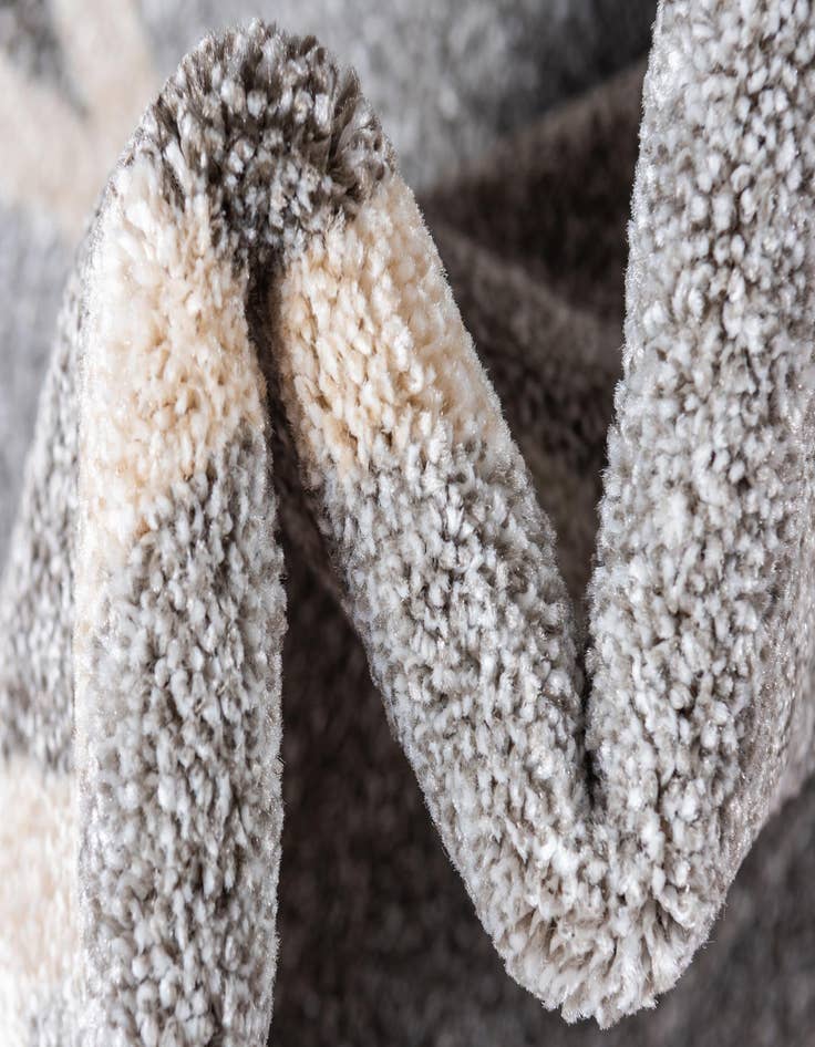 Detail image of 9' x 12' Trellis Rug