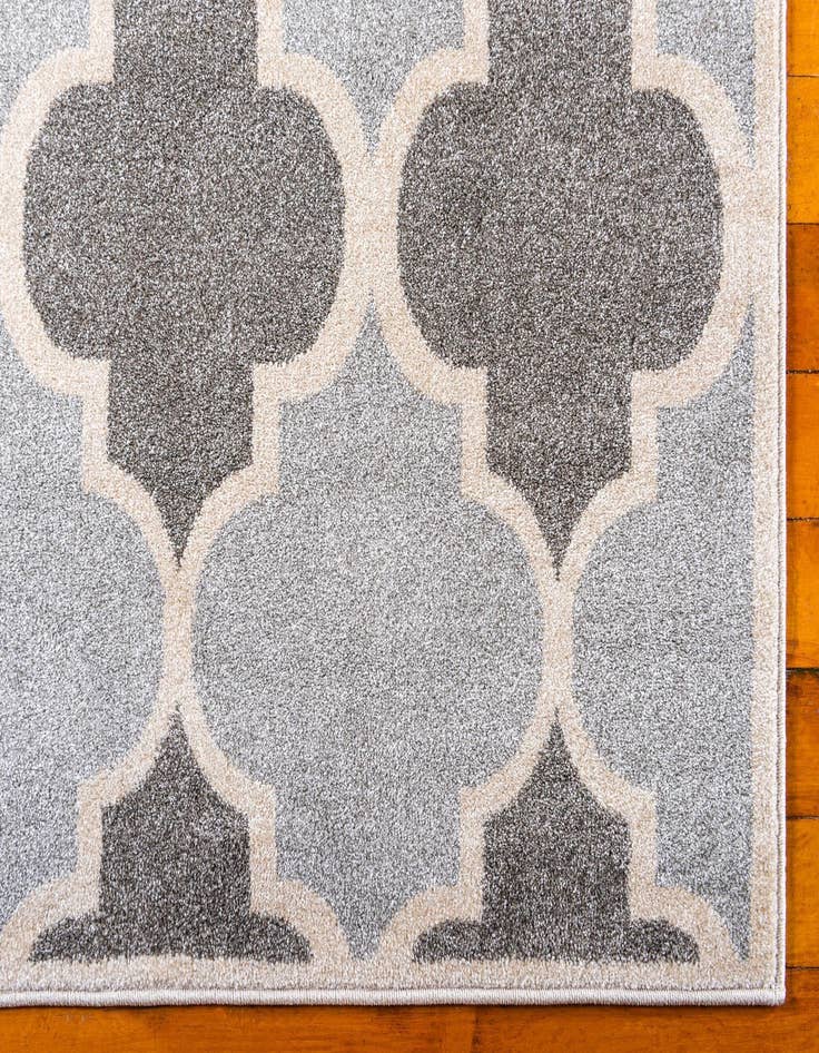 Detail image of 9' x 12' Trellis Rug